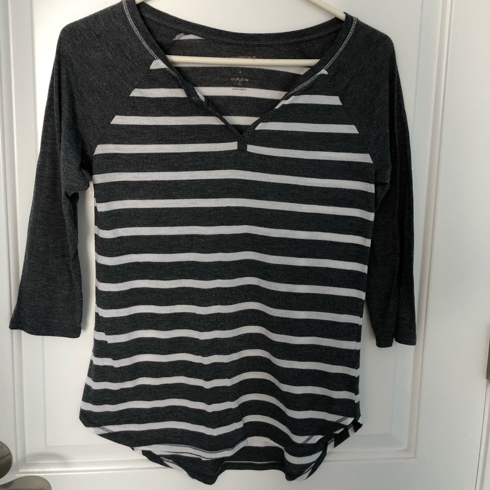 Arizona Jeans 3/4 Sleeve Striped Shirt (Medium)